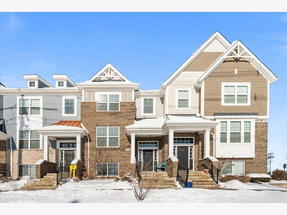 Condos & Townhomes For Sale Sterling Place Northbrook Illinois, 1941 Kingsley Circle