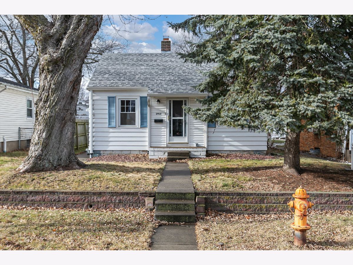  For Sale Moline Illinois, 1917 33rd Street