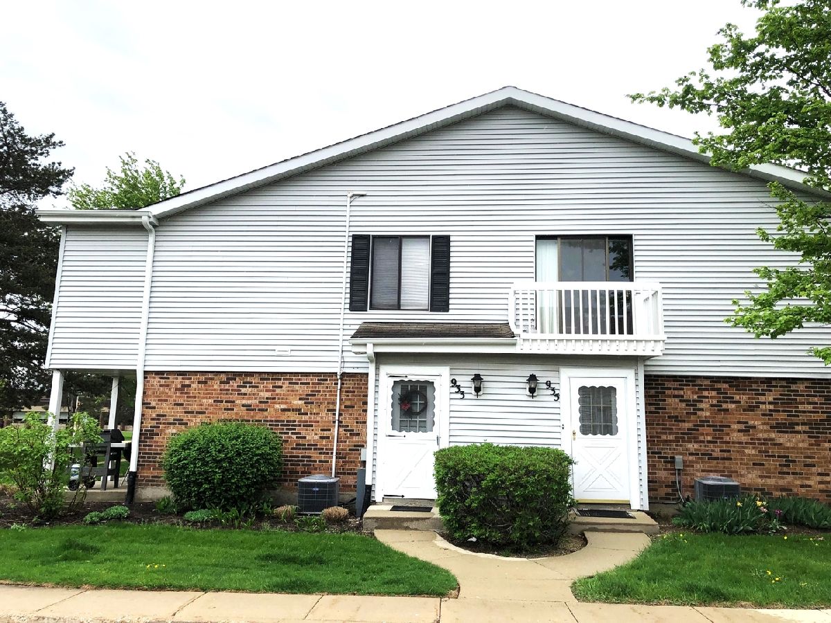  For Rent Vernon Hills Illinois, 933 Monroe