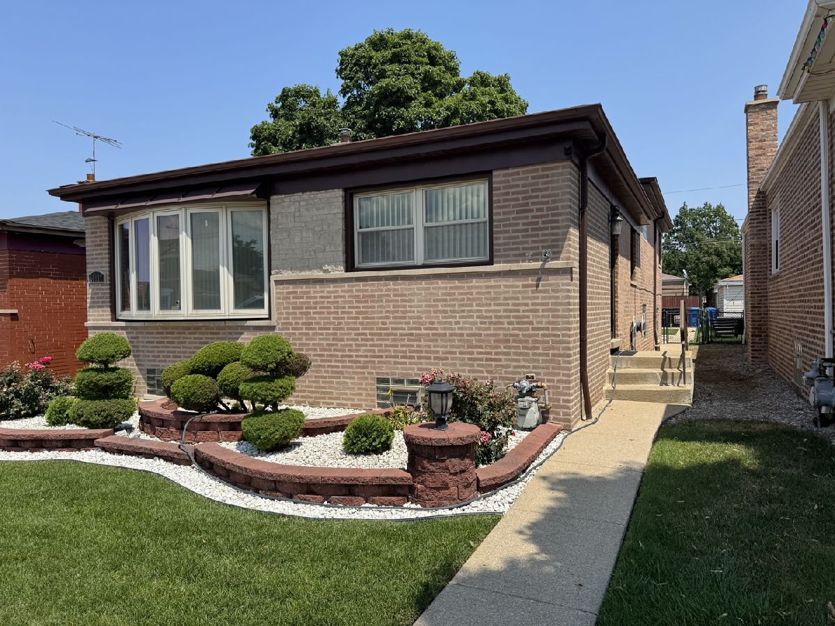  For Sale Chicago Illinois, 11117 Avenue L