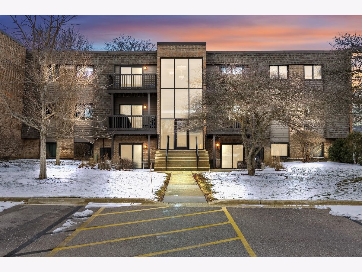  For Sale Wheaton Illinois, 1426 Stonebridge Circle