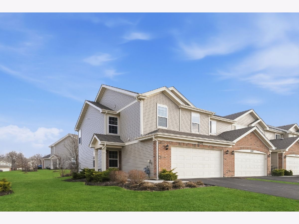  For Sale Cary Illinois, 1145 Amber Drive