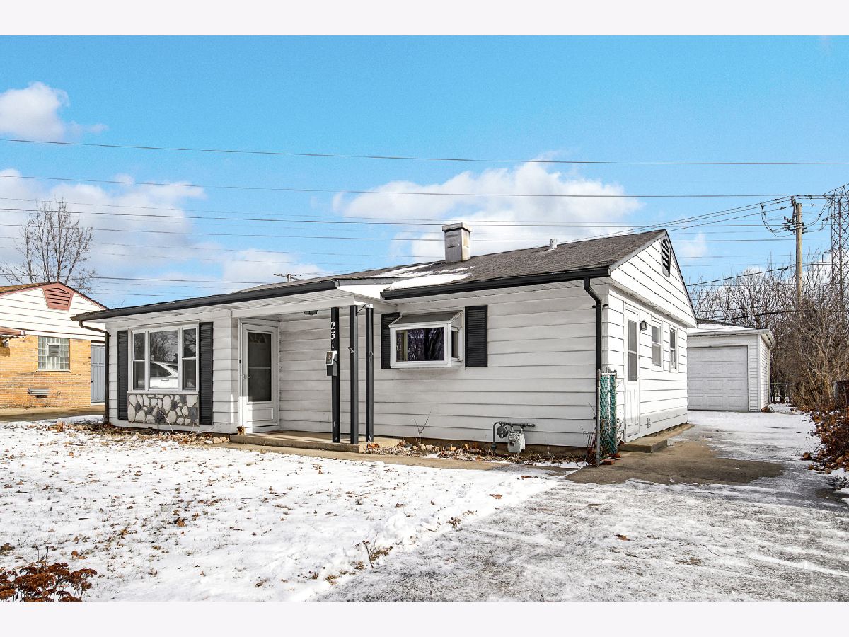  For Sale Wheeling Illinois, 231 Wayne Place