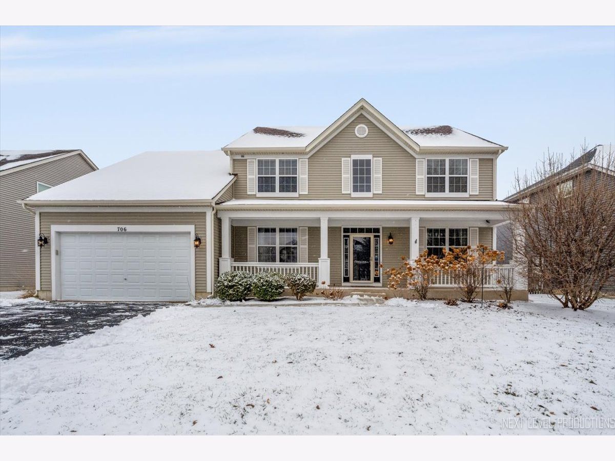  For Rent Oswego Illinois, 706 Versailles