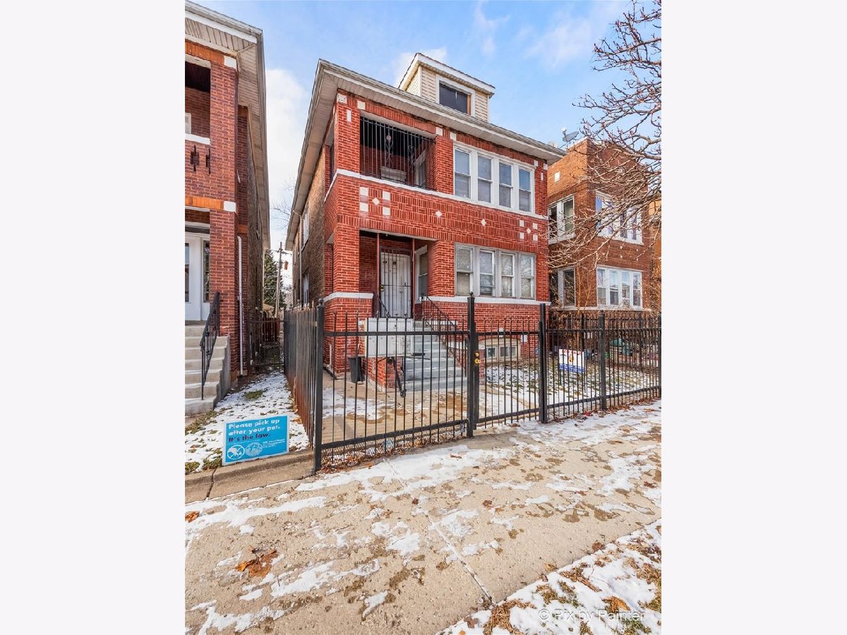 For Sale Chicago Illinois, 7030 Artesian Avenue