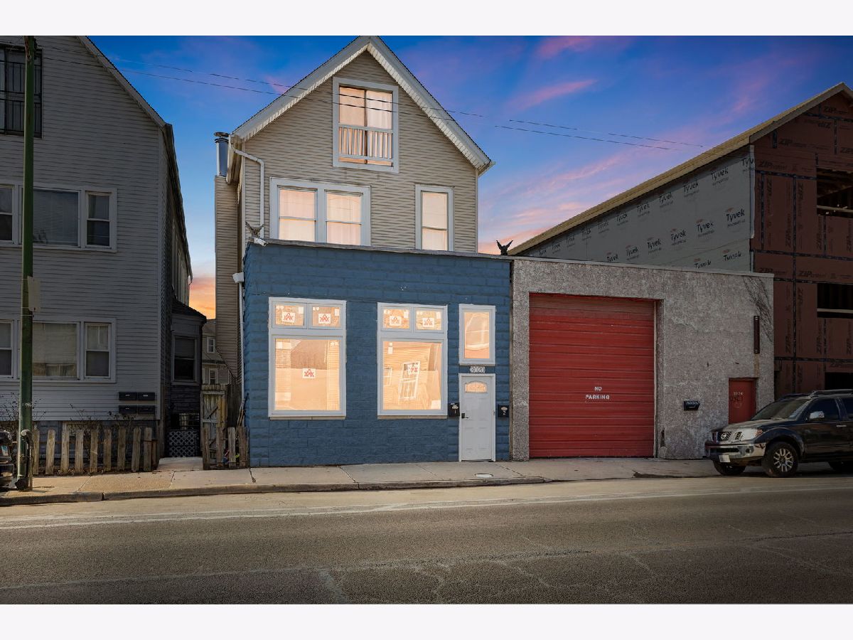  For Sale Chicago Illinois, 3020 Clybourn Avenue