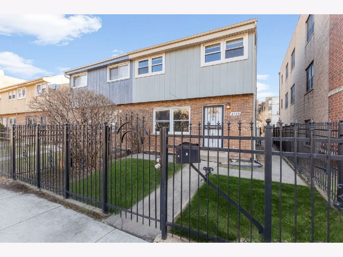  For Sale Chicago Illinois, 6523 Ellis Avenue
