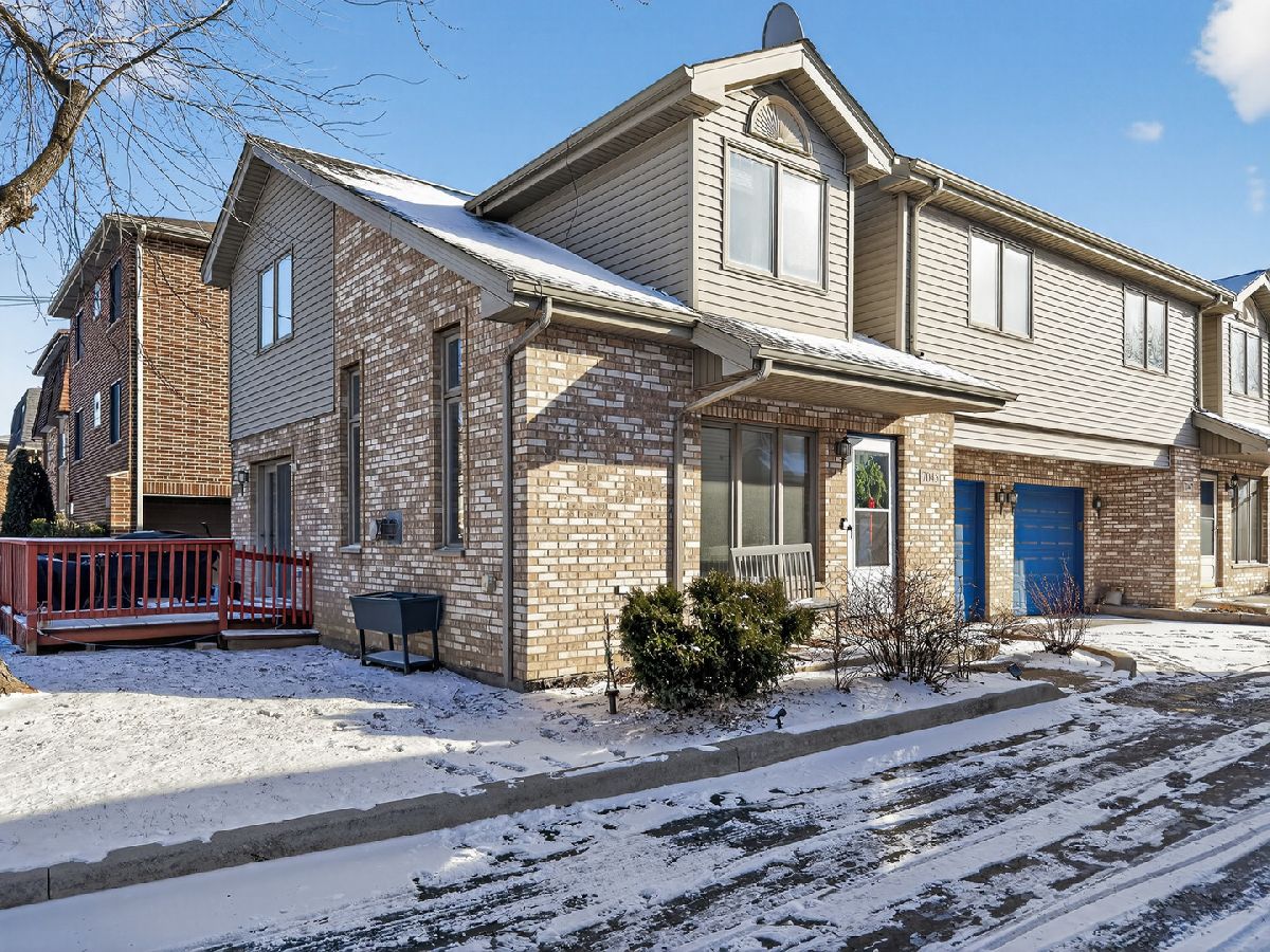  For Sale Chicago Ridge Illinois, 7045 100th Street