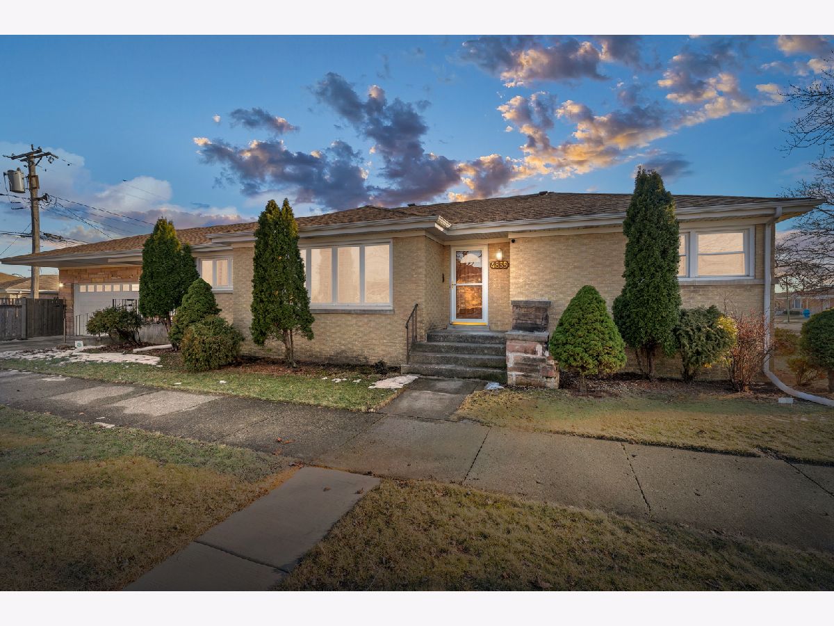  For Sale Chicago Illinois, 4855 Sayre Avenue