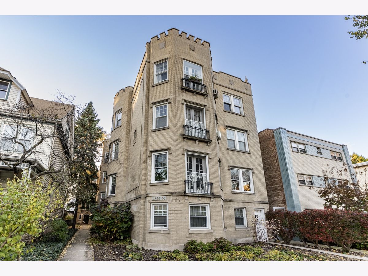  Rented Chicago Illinois, 4846 Paulina