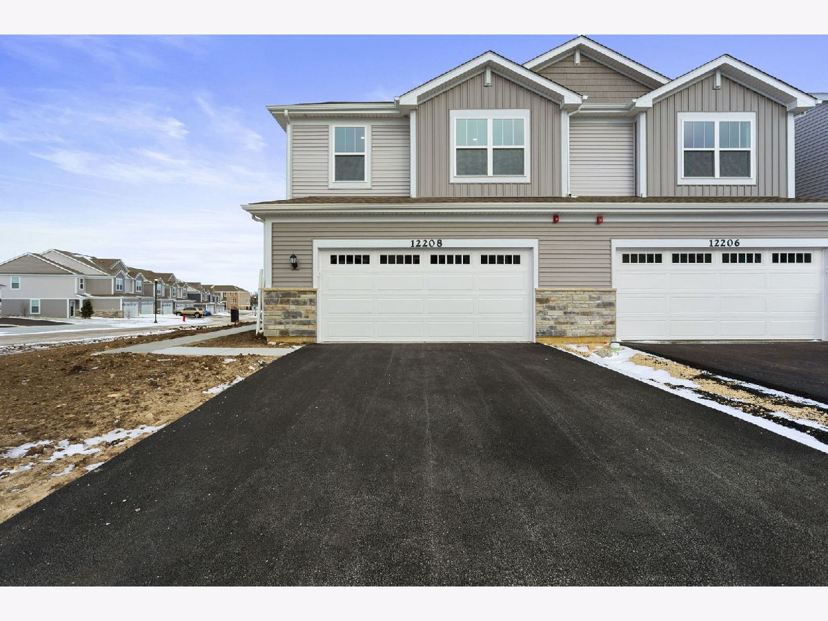  For Rent Huntley Illinois, 12208 Dodwell