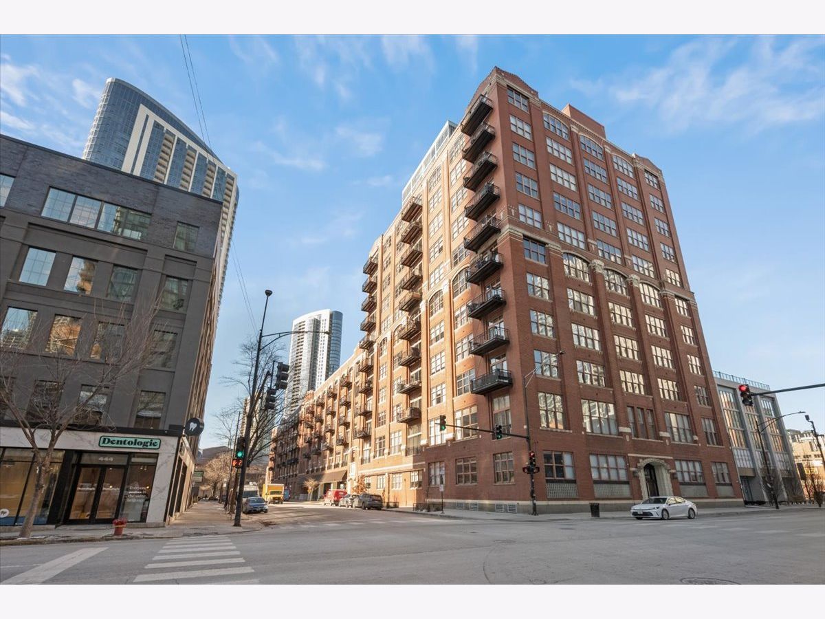 Condos & Townhomes For Sale Sexton Lofts Chicago Illinois, 360 Illinois Street