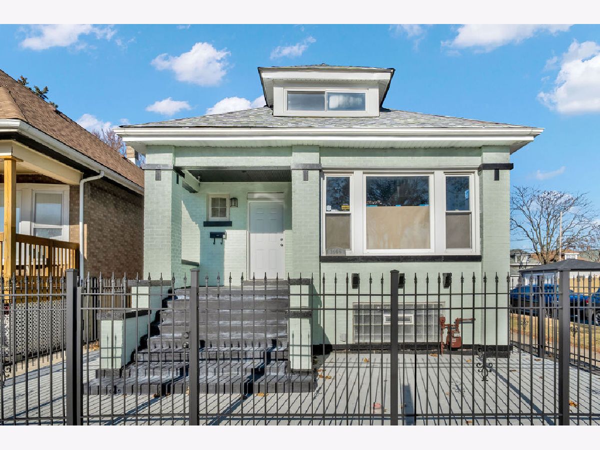  For Sale Chicago Illinois, 1444 72nd Place