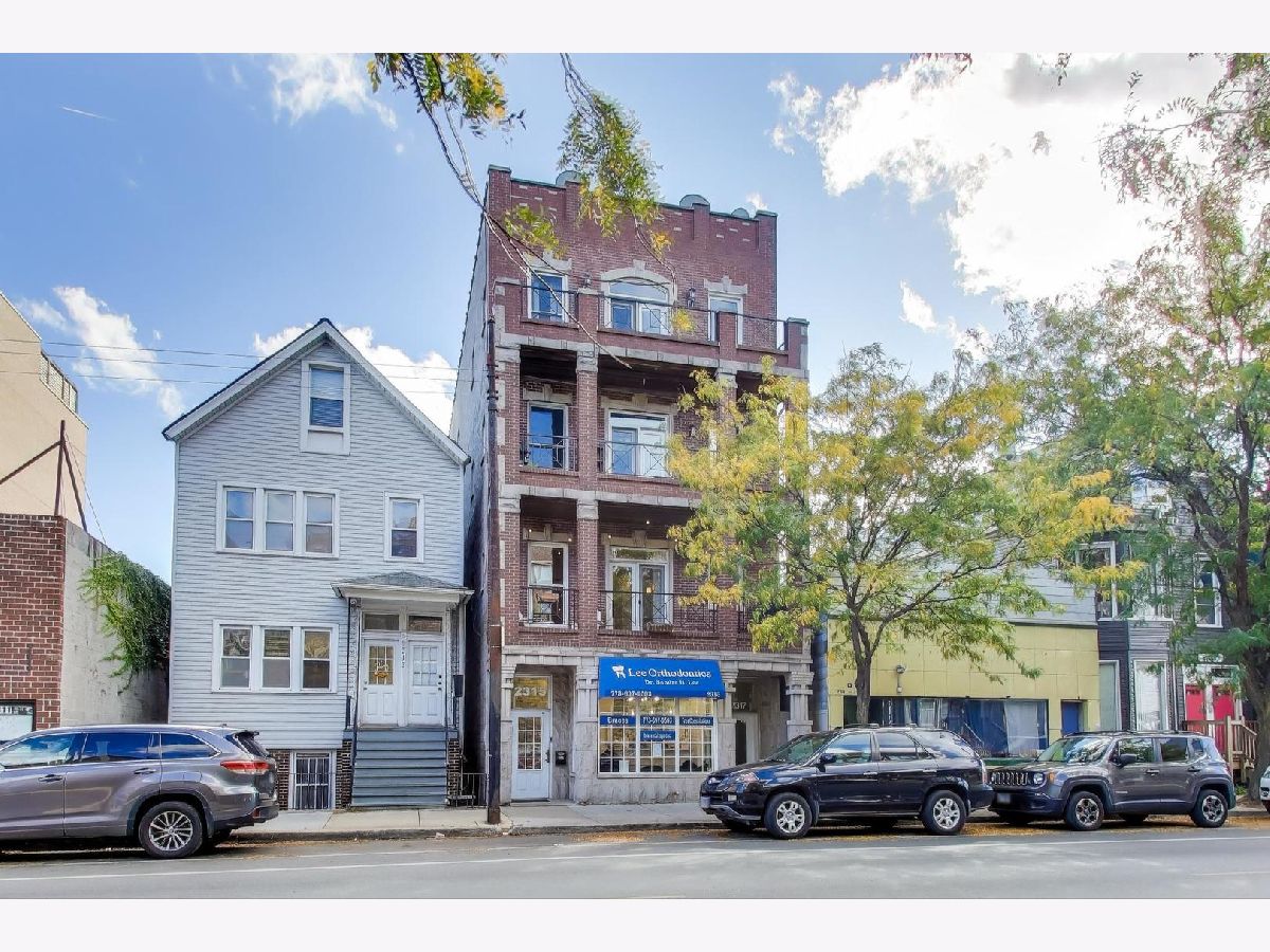  For Sale Chicago Illinois, 2317 Belmont Avenue