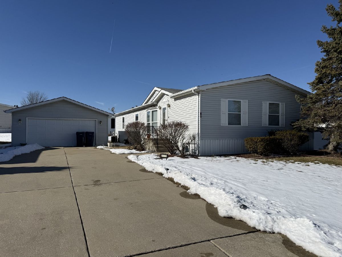  Sold Matteson Illinois, 93 Petunia