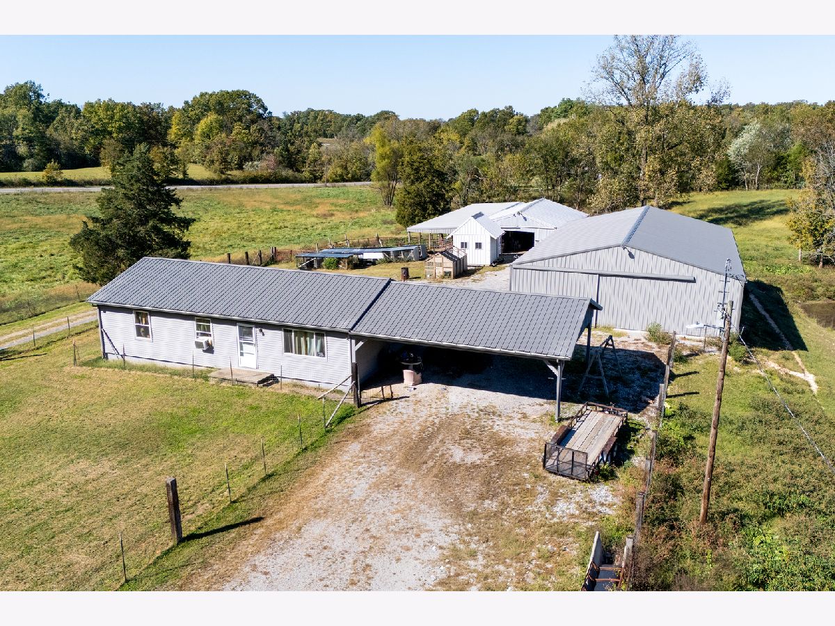  For Sale Creal Springs Illinois, 104 Boundary Road