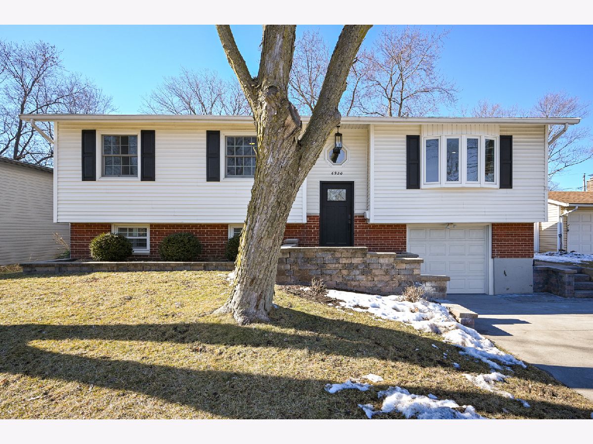 Homes & Townhomes For Sale Hanover Highlands Hanover Park Illinois, 6920 Orchard Lane