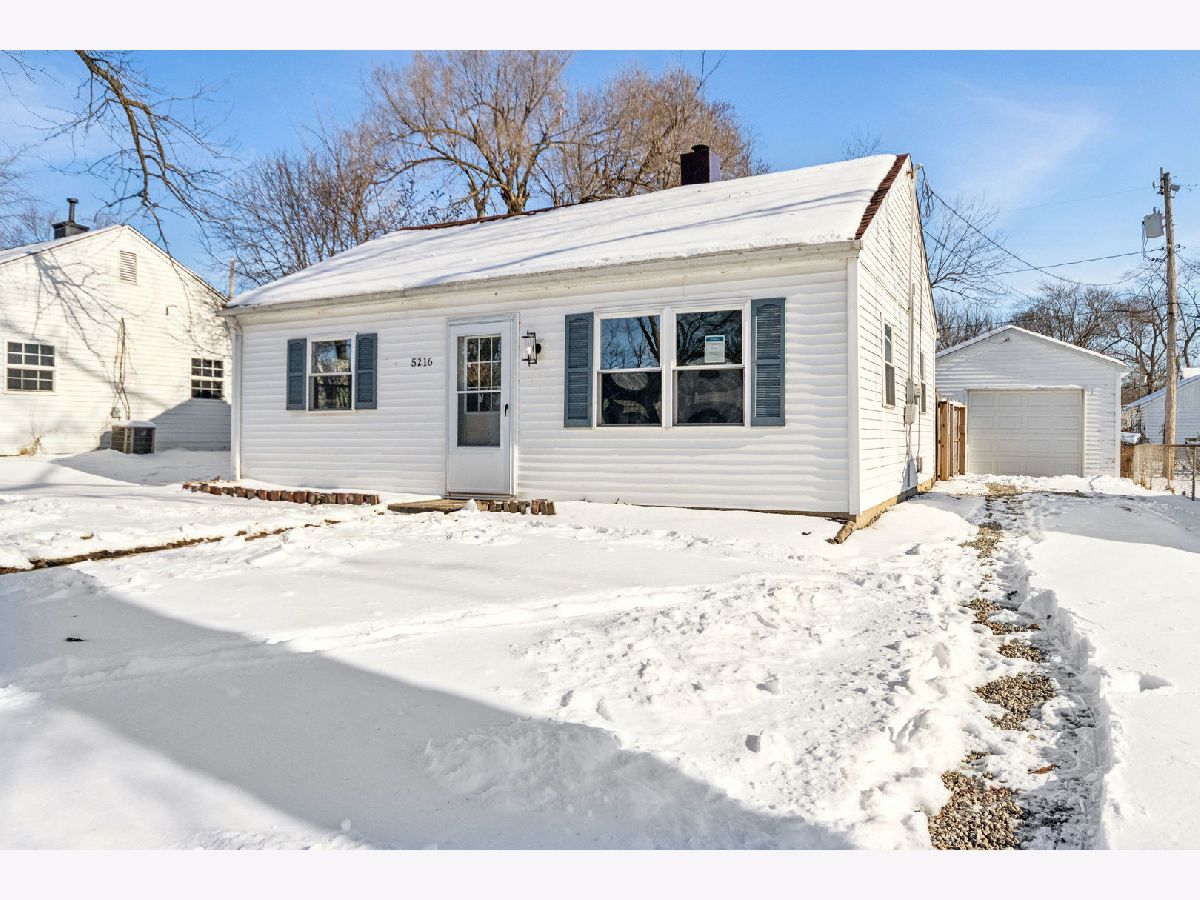  For Sale Peoria Heights Illinois, 5216 Roberts Road