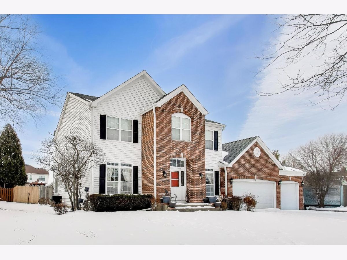  For Sale Gurnee Illinois, 1158 Vista Drive