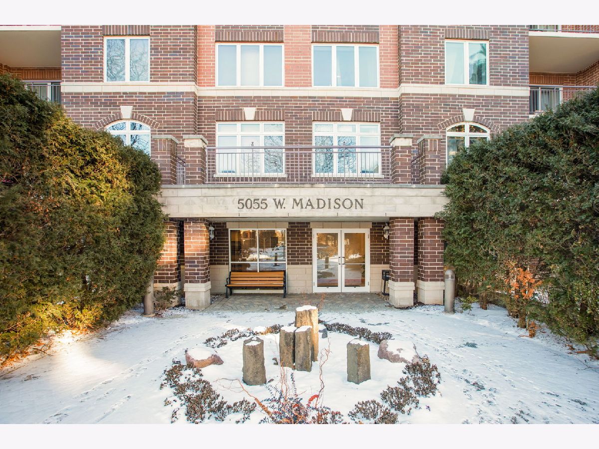  For Sale Skokie Illinois, 5055 Madison Street