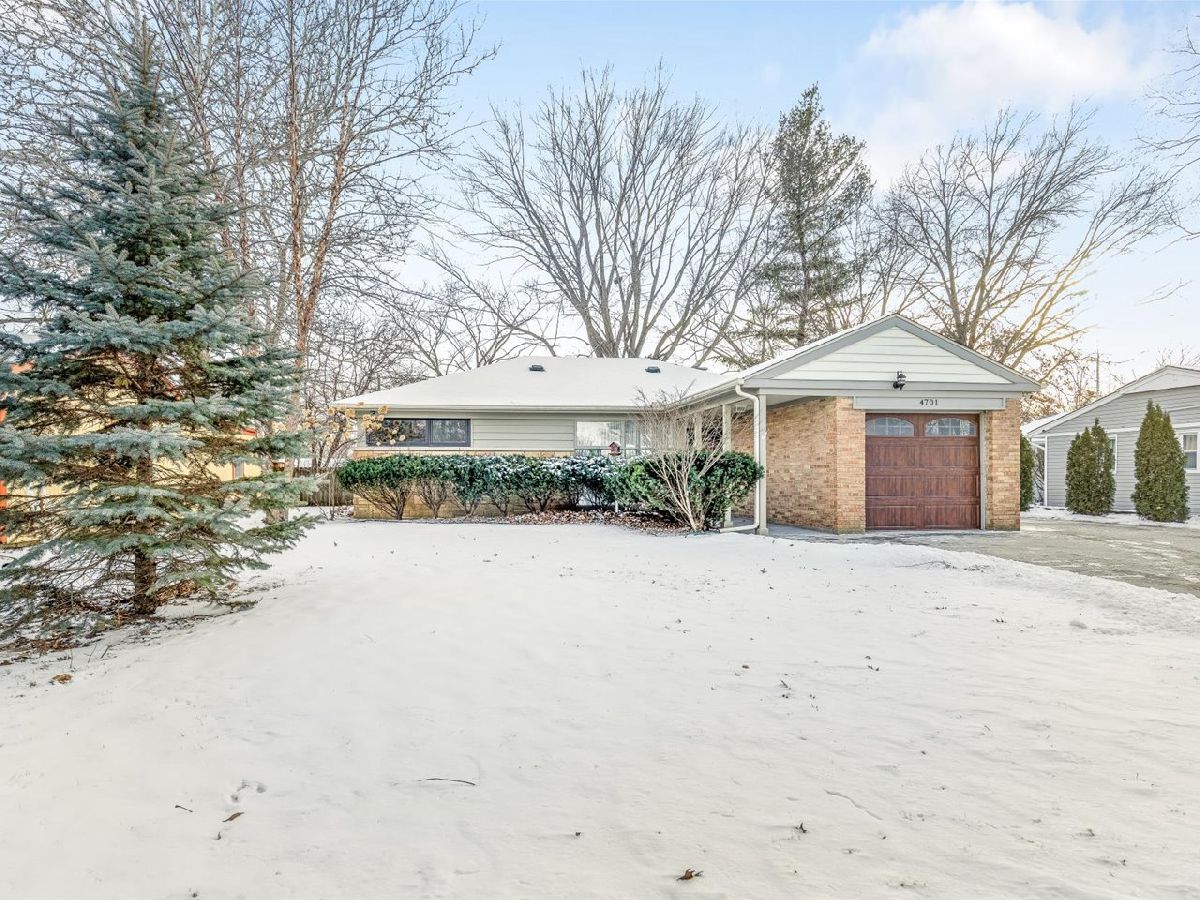  For Sale Rockford Illinois, 4701 Highcrest Road