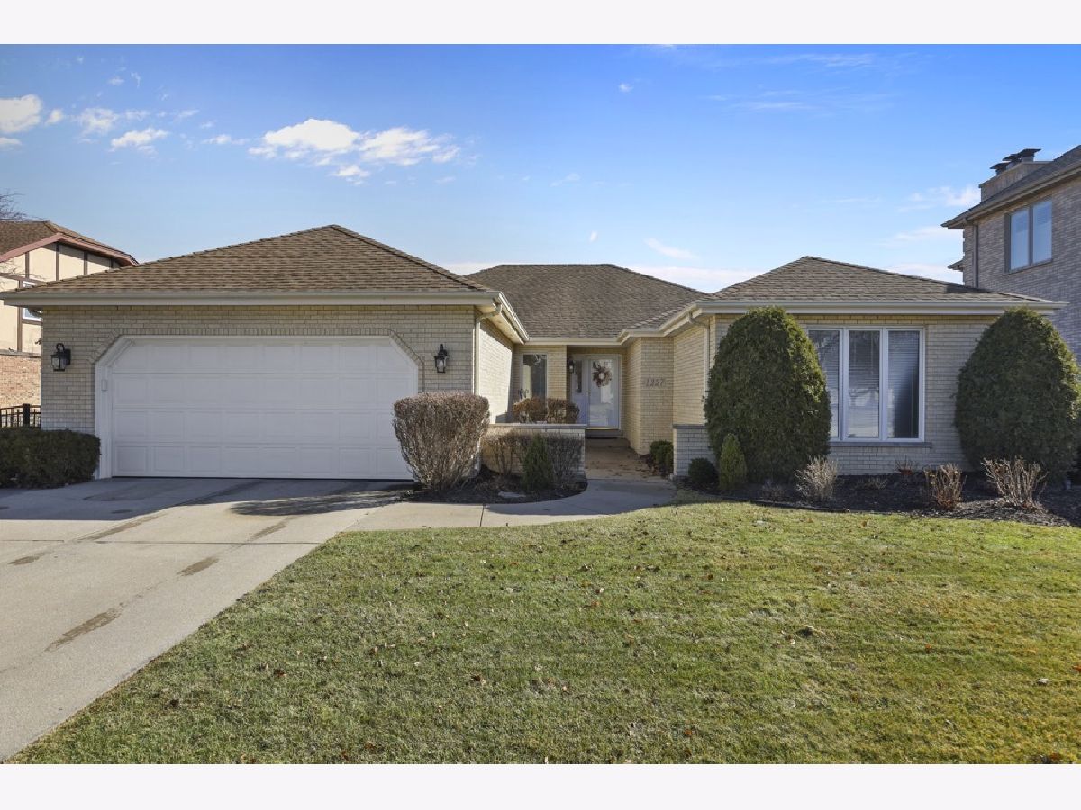  For Sale Addison Illinois, 1227 Ashley Lane