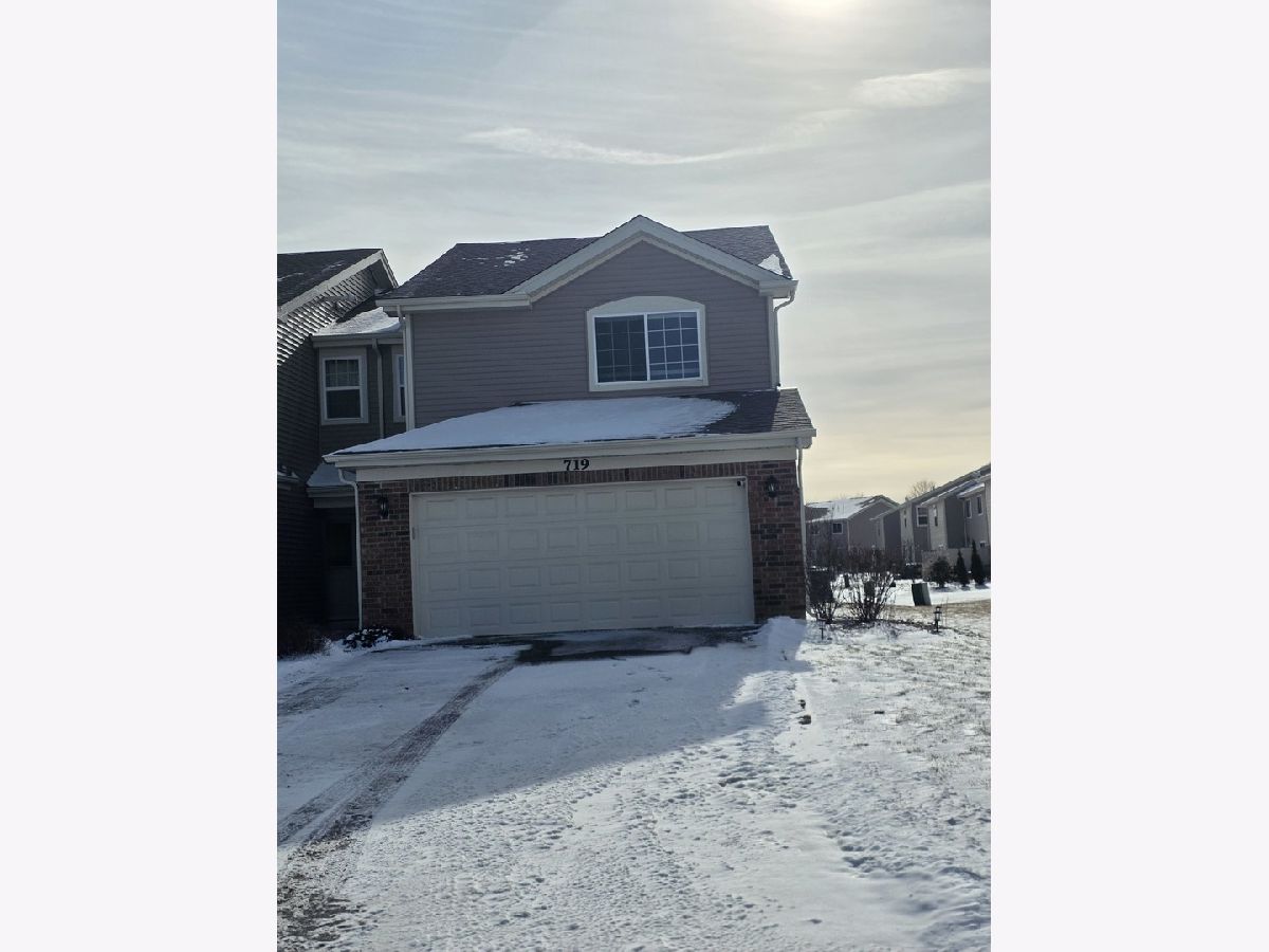  For Rent Cary Illinois, 719 Wellington