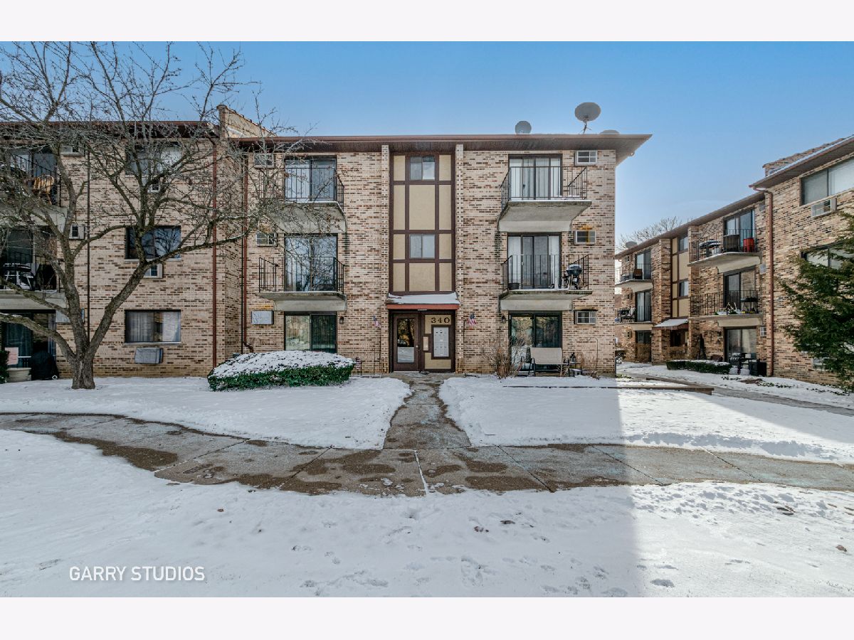  For Sale Carol Stream Illinois, 340 Klein Creek Court