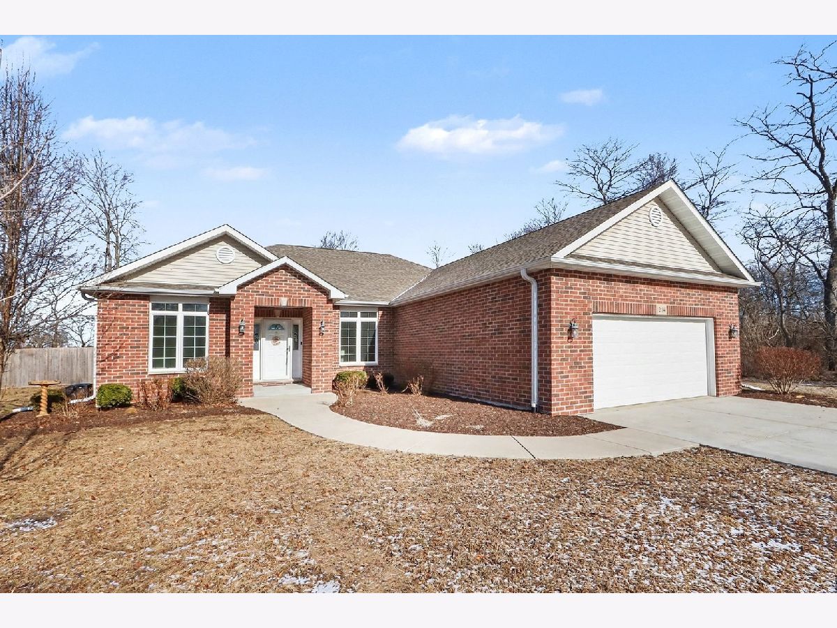  For Sale Morris Illinois, 2114 Kingtree Drive