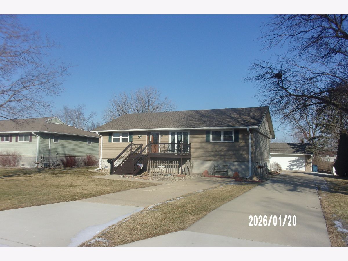  For Sale Watseka Illinois, 120 Herron Court