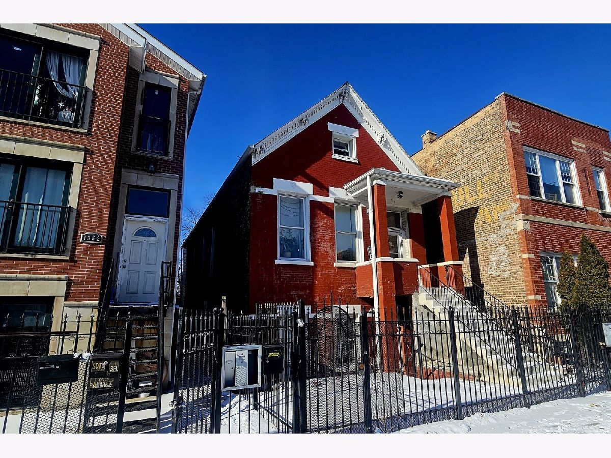  For Sale Chicago Illinois, 1350 Fairfield Avenue
