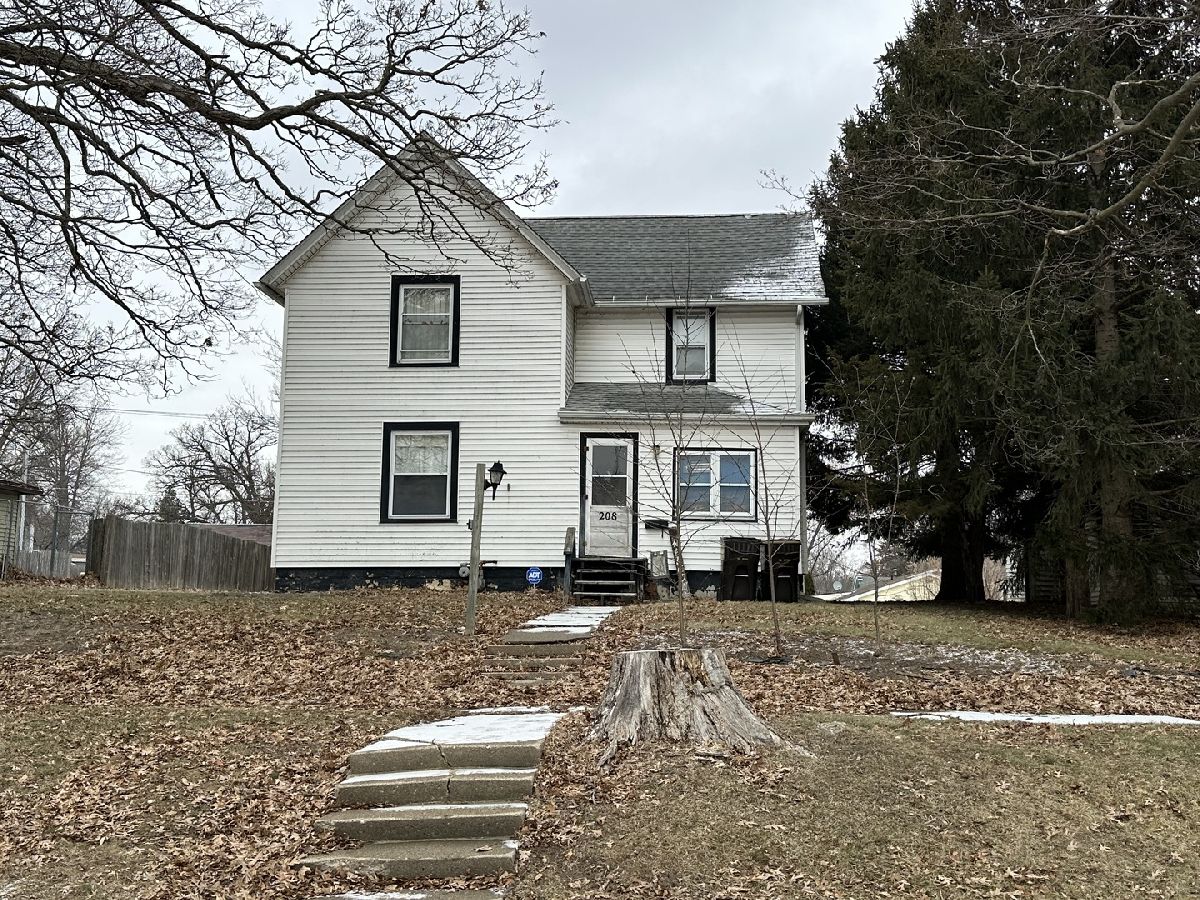  For Sale Morrison Illinois, 208 Johnson Street