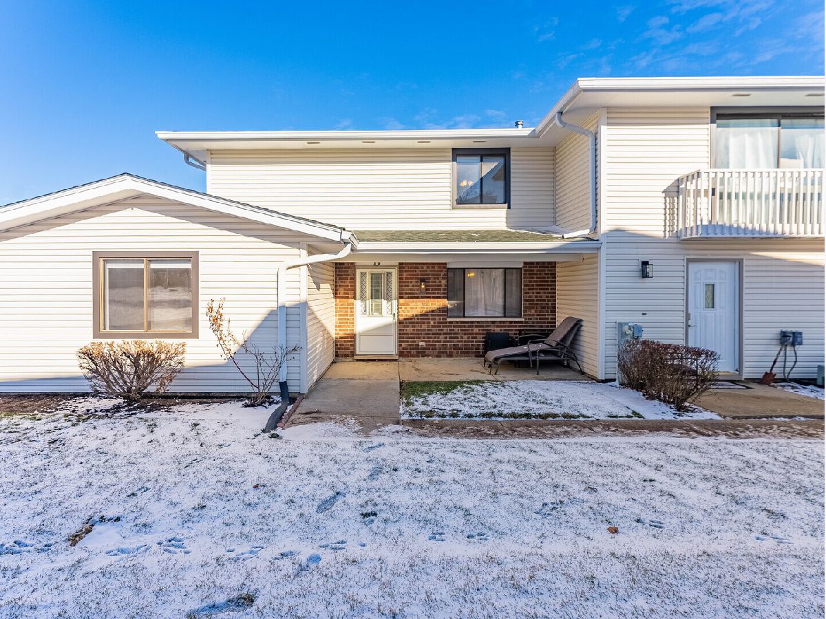  For Sale Bloomingdale Illinois, 159 Chatham Court