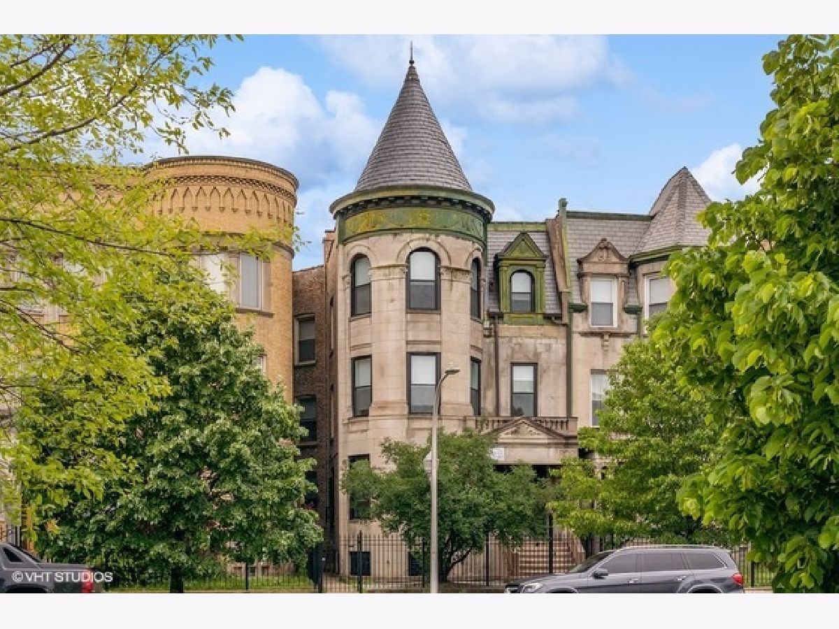  Rented Chicago Illinois, 4740 Prairie