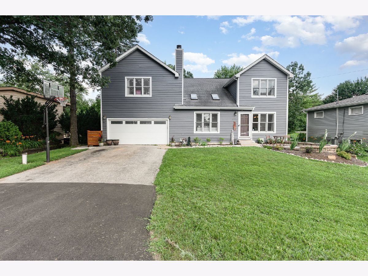  For Sale Cary Illinois, 6032 Lake Shore Drive