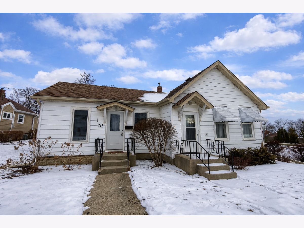  For Rent Lemont Illinois, 717 Warner