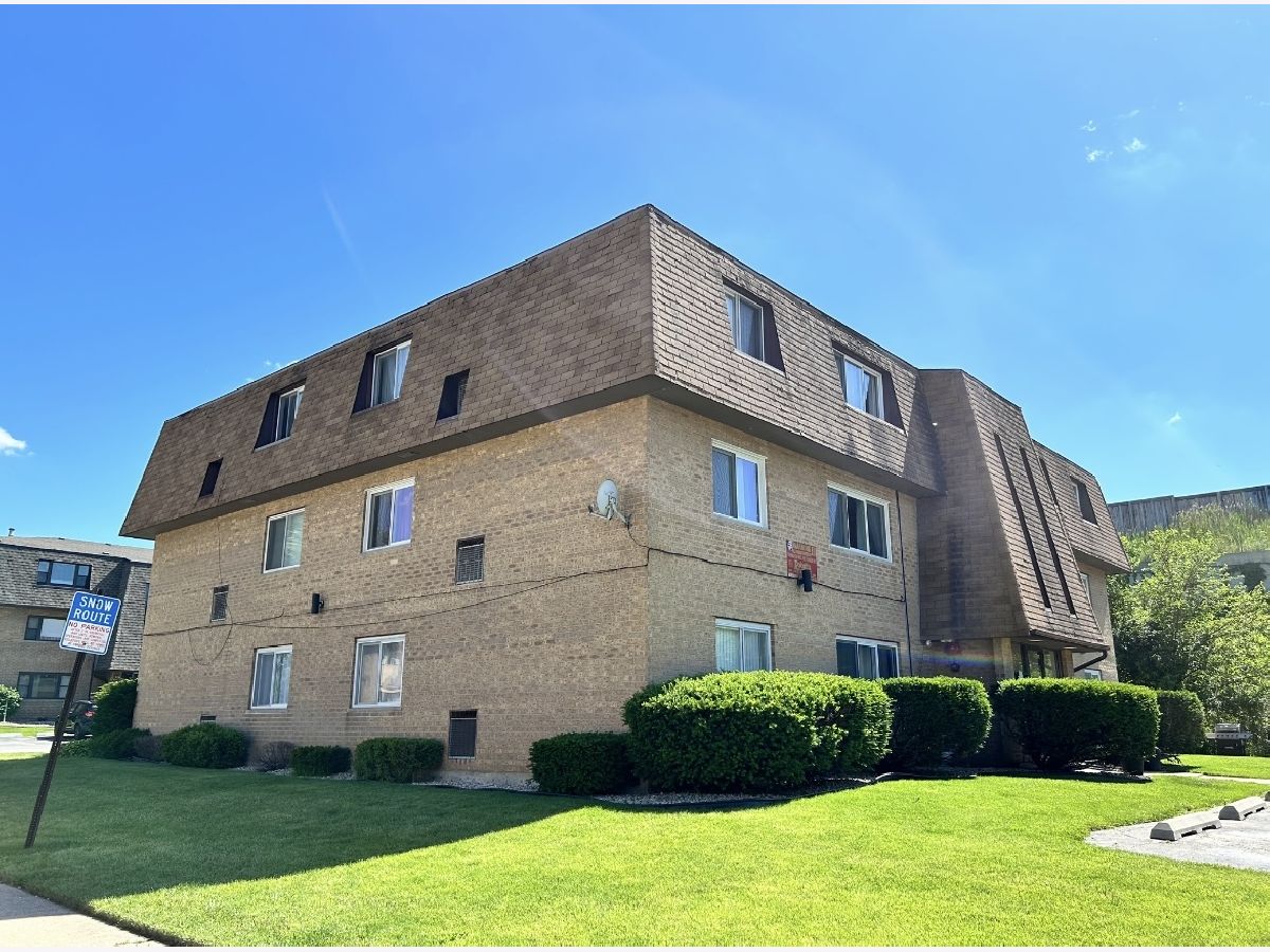  For Rent Chicago Ridge Illinois, 10440 Natoma