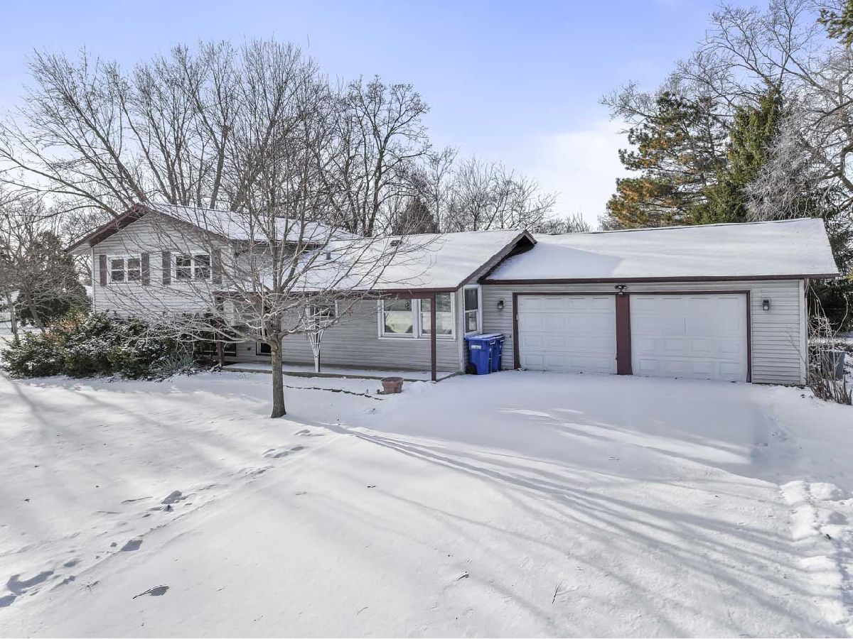  For Sale Lisle Illinois, 5310 Larkspur Lane