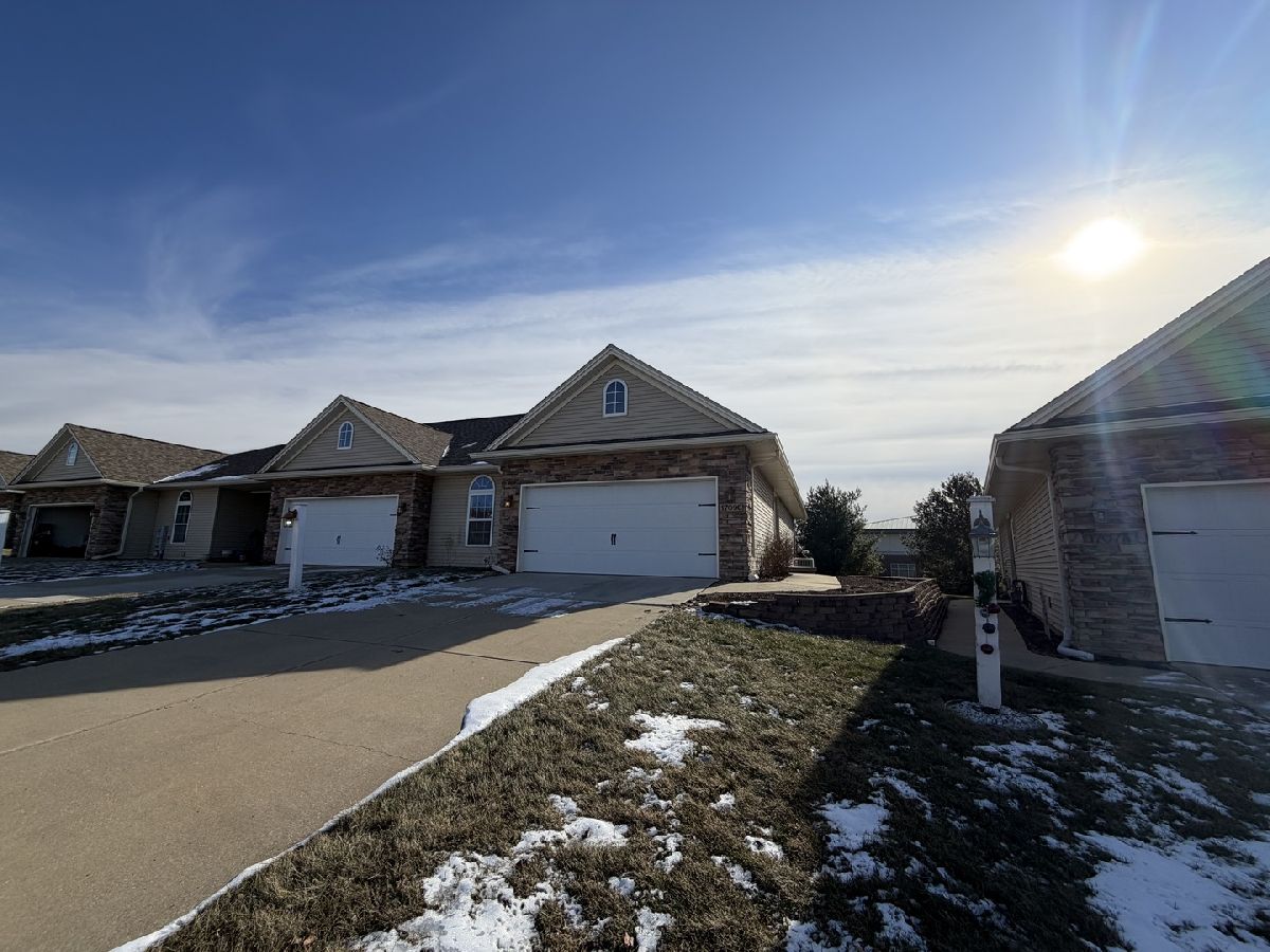  For Sale Mahomet Illinois, 1709 Timber Wolf Lane