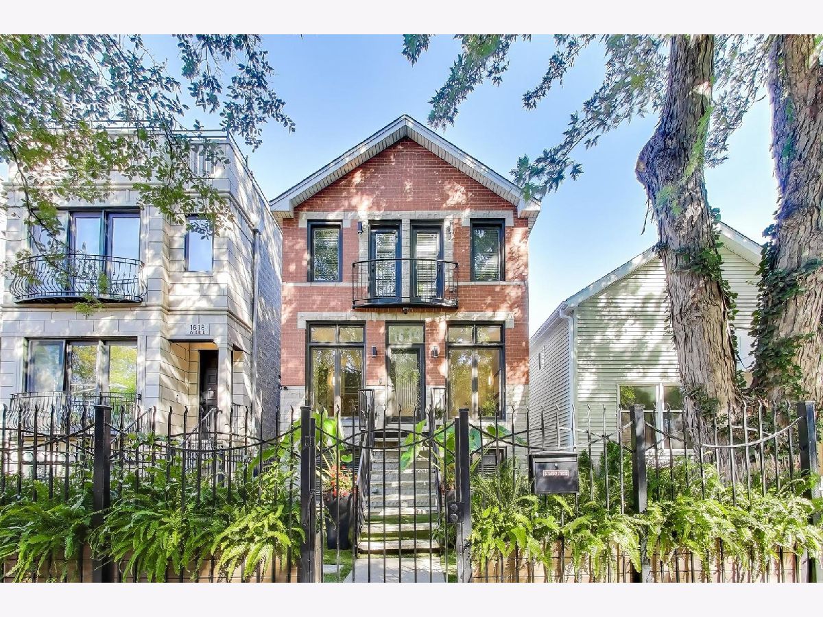  Sold Chicago Illinois, 1614 Erie