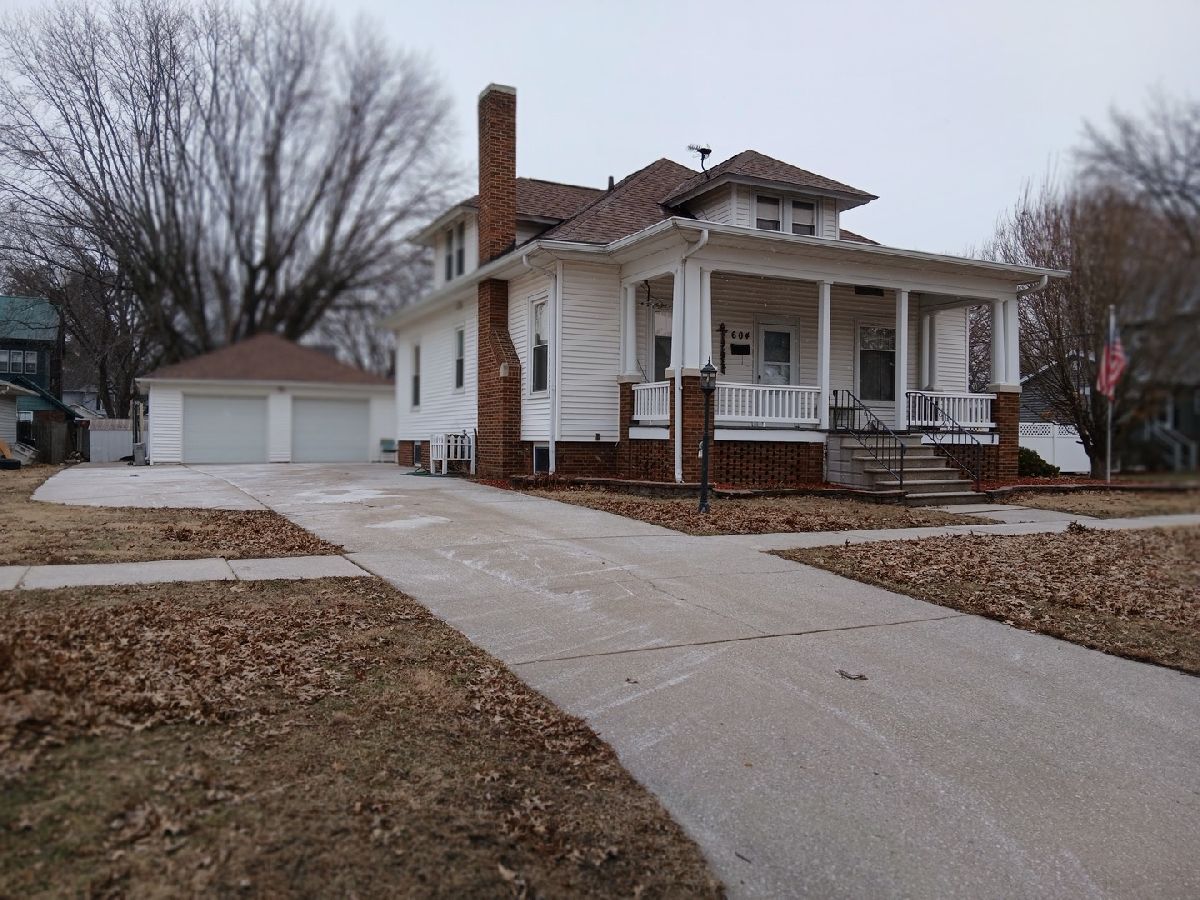  For Sale Aledo Illinois, 604 2nd Avenue
