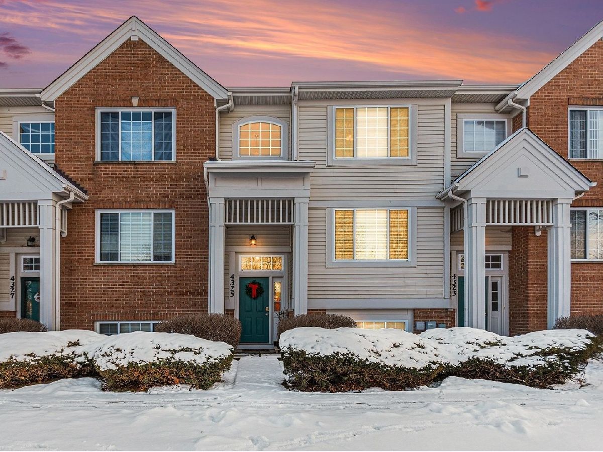  For Sale Mchenry Illinois, 4325 Savoy Lane