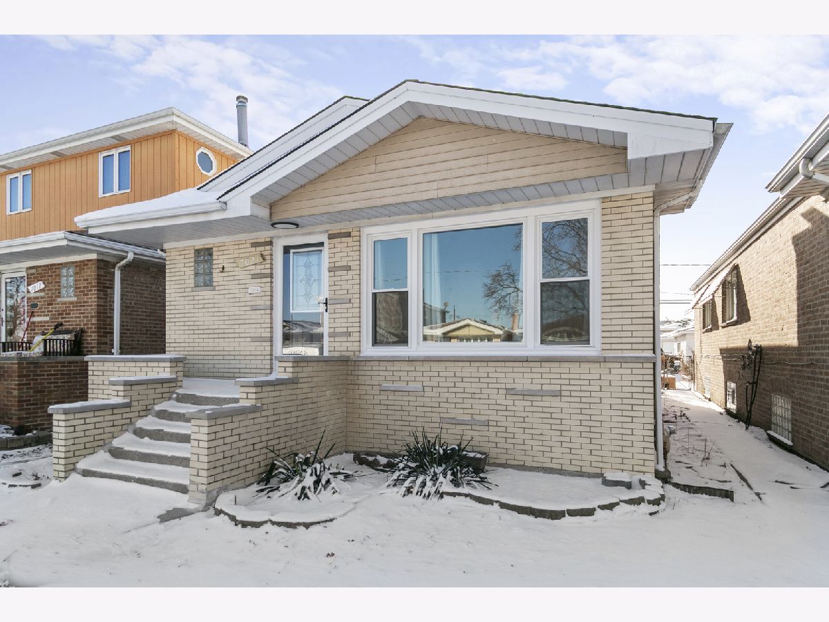  For Sale Chicago Illinois, 7021 64th Street
