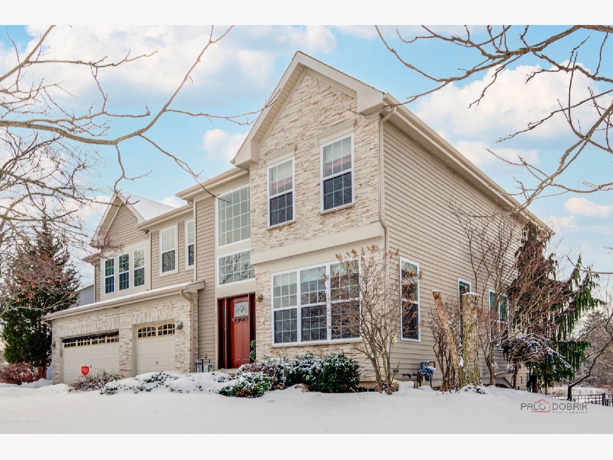  For Sale Lake Villa Illinois, 325 Cedar Ridge Drive