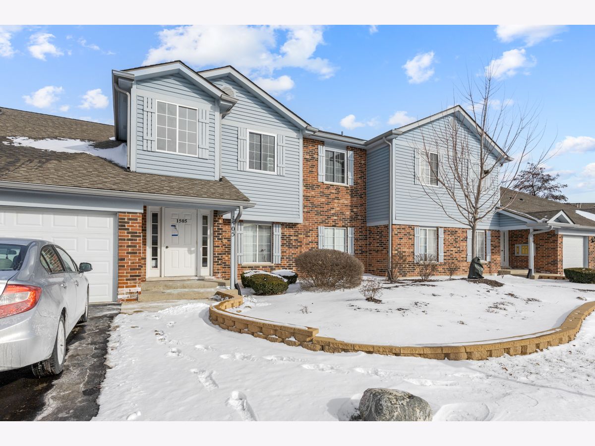  For Sale Schaumburg Illinois, 1505 Commodore Court