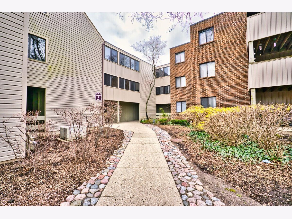  For Rent Elgin Illinois, 1840 Highland