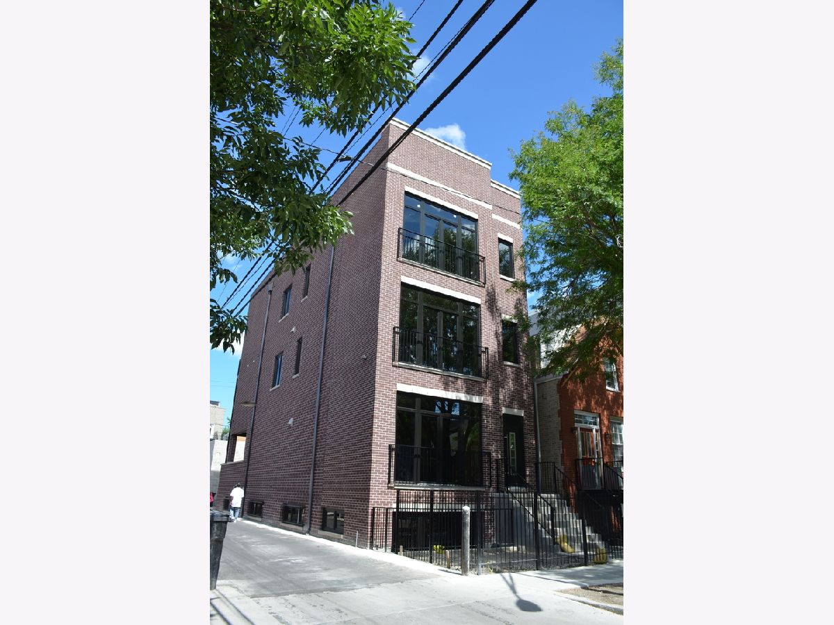  For Sale Chicago Illinois, 2744 Cortez Street