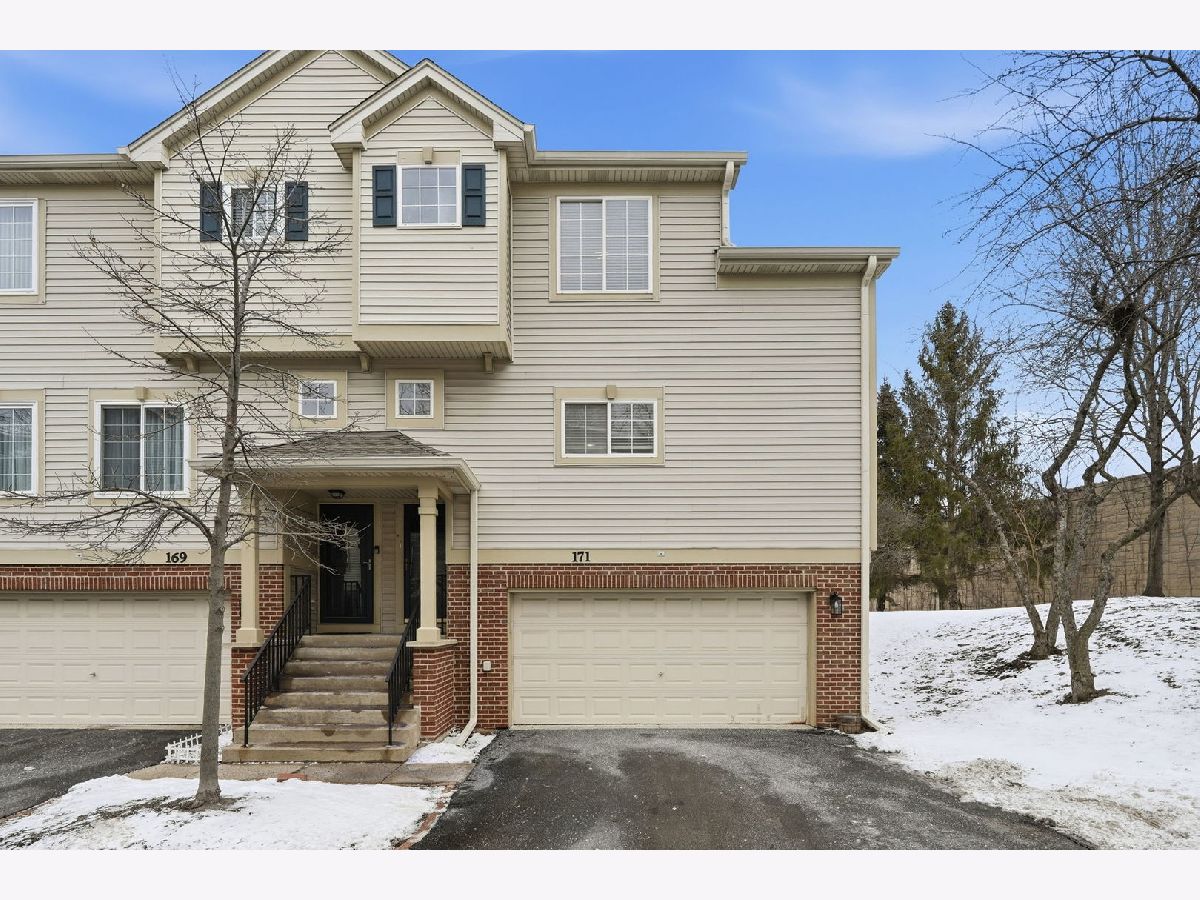 For Sale Streamwood Illinois, 171 Monarch Drive