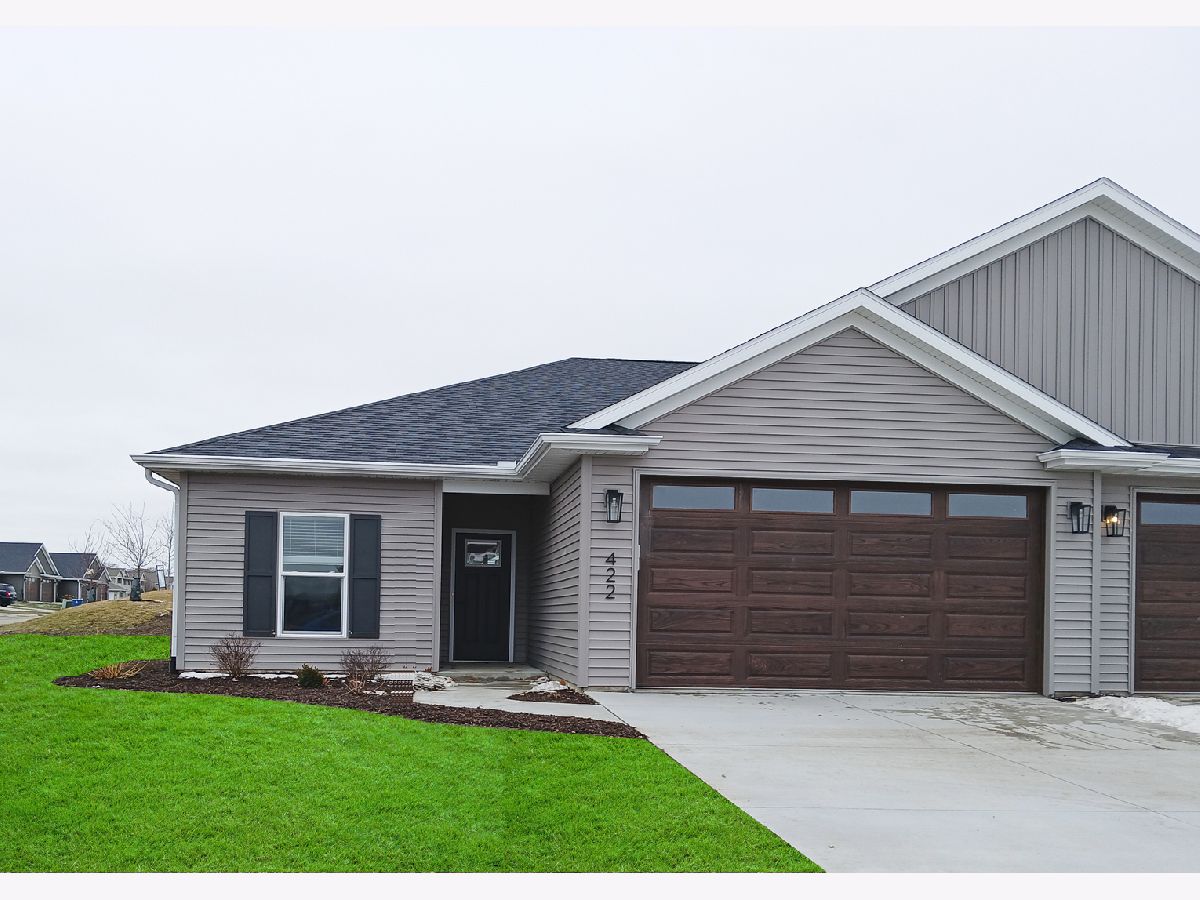  Sold Eldridge Iowa, 422 4th