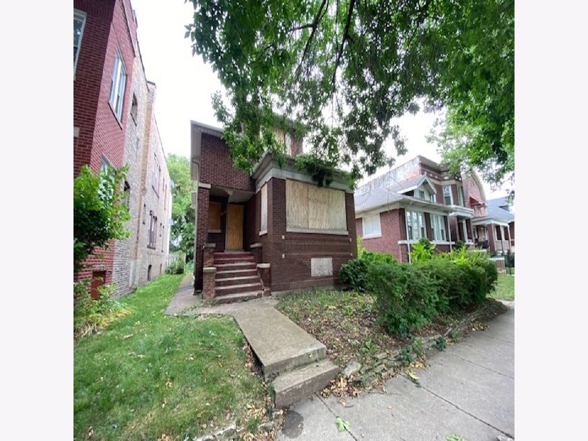  For Sale Chicago Illinois, 7521 Ridgeland Avenue